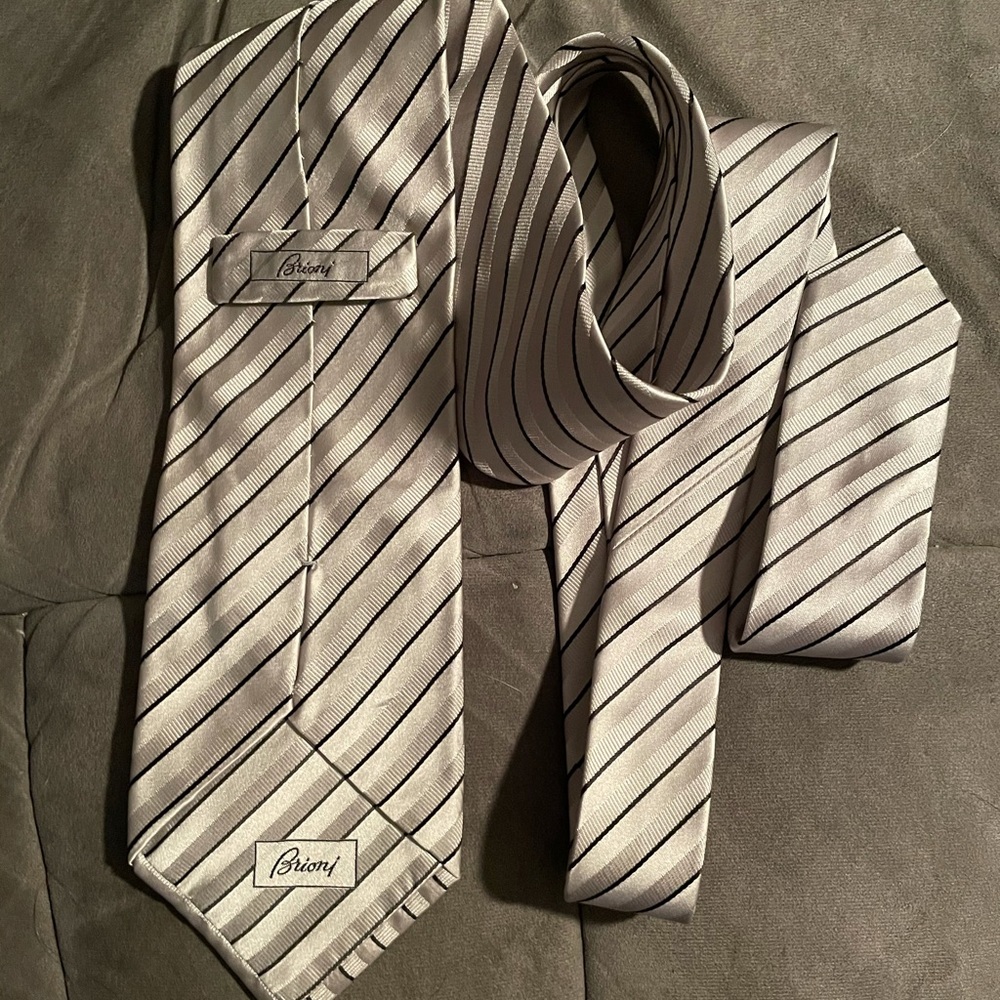 Brioni Striped Tie - Picture 3 of 4